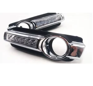 12V LED Daytime Running Driving Light DRL Fog Lamp with Yellow Turn signal Light for Mitsubishi Pajero Montero