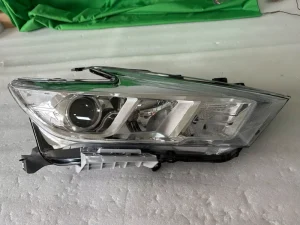 Auto Front Headlamp Replacement Head Light for Nissan Maxima High Quality Car Headlight With Daytime Running Light