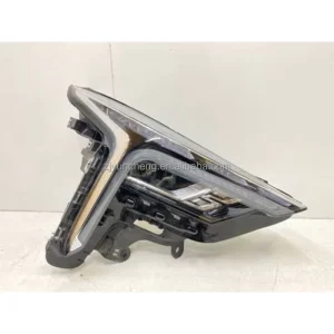 Automotive Parts Headlamp Assembly OE 3711025BA02B 3711030BA02B LED Headlights for FAW Pentium B70
