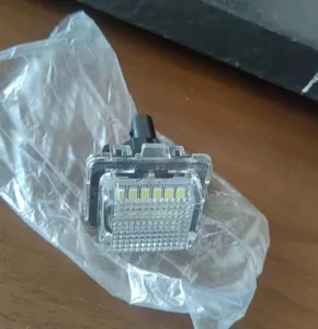 Car Flashing White License Plate LED Light Socket for C-Class W204 W207 W216 W218 W212 W221 W231 R231 12V