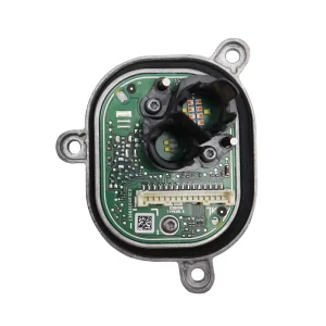 高品质自适应头灯 DRL 日间行车灯 LED 控制模块 OE 1305715395 适用于 A4 B9 汽车配件