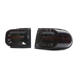 Factory Direct Supply Unique Design Original Car Rear Brake Light for FJ Cruiser