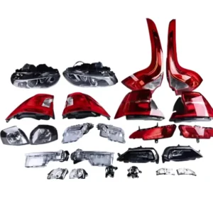 For C30 C70 V70 V40 V60 S60 S80 XC70 XC60 XC90 Car Headlights & Taillights Used Red 24V OEM 31689337