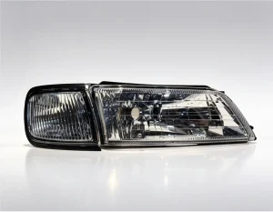 Halogen Headlight Assembly With Park Signal Lamp for Nissan Maxima Clear Lens OE Replacement Front Head Lamp