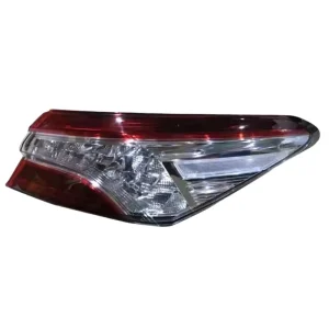 High Quality Back Side Car Rear Tailghts Halogen Xenon Tail Light LED Tail Light Lamp for Toyota Camry Middle East Type