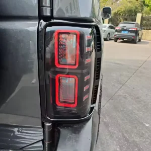 Narrow LED Rear Light for Mitsubishi Pajero Montero V33 V43 V55 Tail Lamp Assembly 5500K 6000LM Black Housing