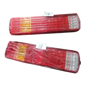 Rear Left Combination Lamp Assembly AZ9719818001 AZ9719818002 Tail Light for HOWO A7 Shacman FAW Truck Parts