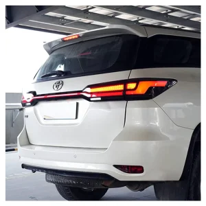Zhengwo Factory Modified Tail Light Fortuner Sequential Turn Signal Sport Dynamic Startup Custom 12V Plug+Play